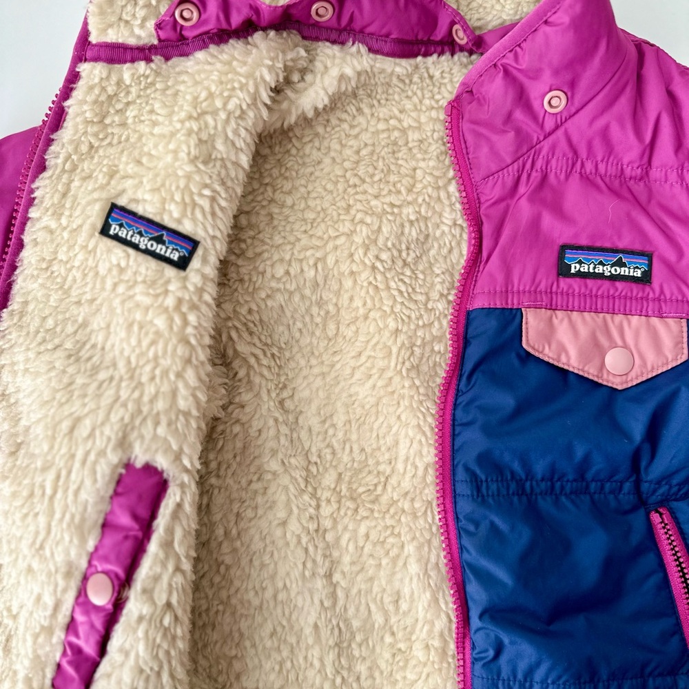 Patagonia Baby Reversible Tribbles Hoody Jacket Fuchsia & Navy - Picture 5 of 8